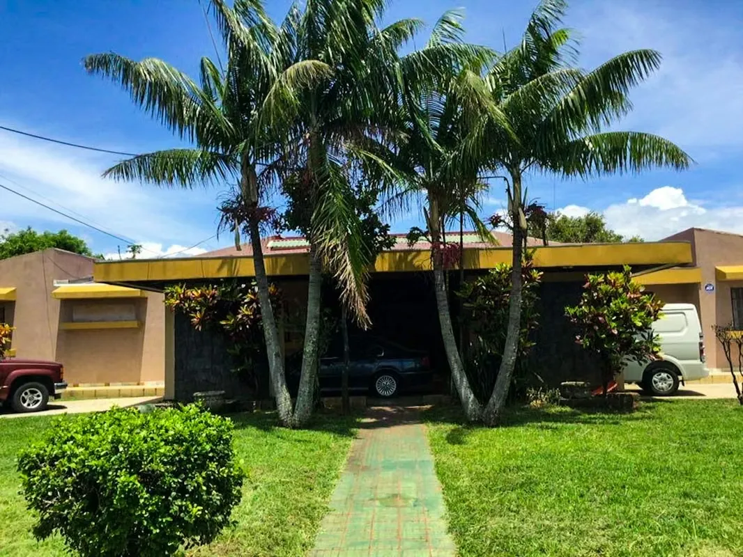 Venta de Quinta con Casa, San Joaquín de flores. GVB-223