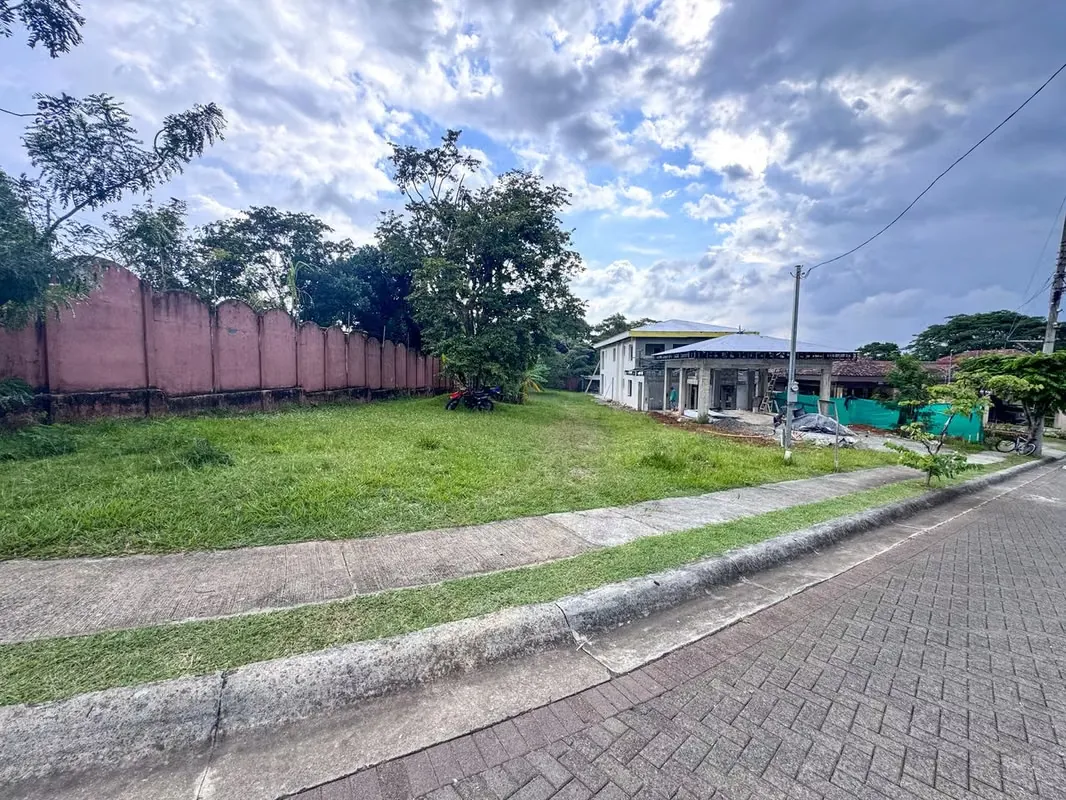LOT FOR SALE IN CONDOMINIUM POSADA DEL RÍO, LA GUACIMA ALAJUELA