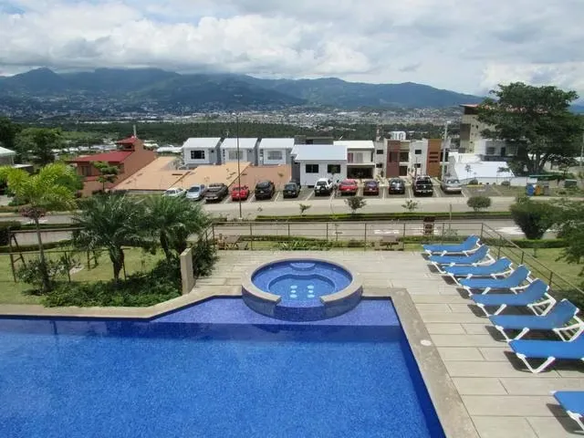 Large apartment, in Exclusive Condominium and with excellent access to the free areas of La Aurora, ...