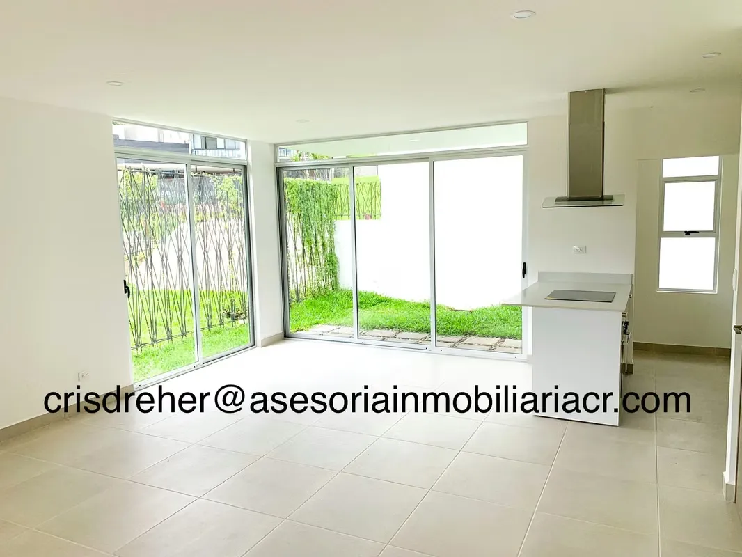 Casa en Condominio Vistas Santa Ana