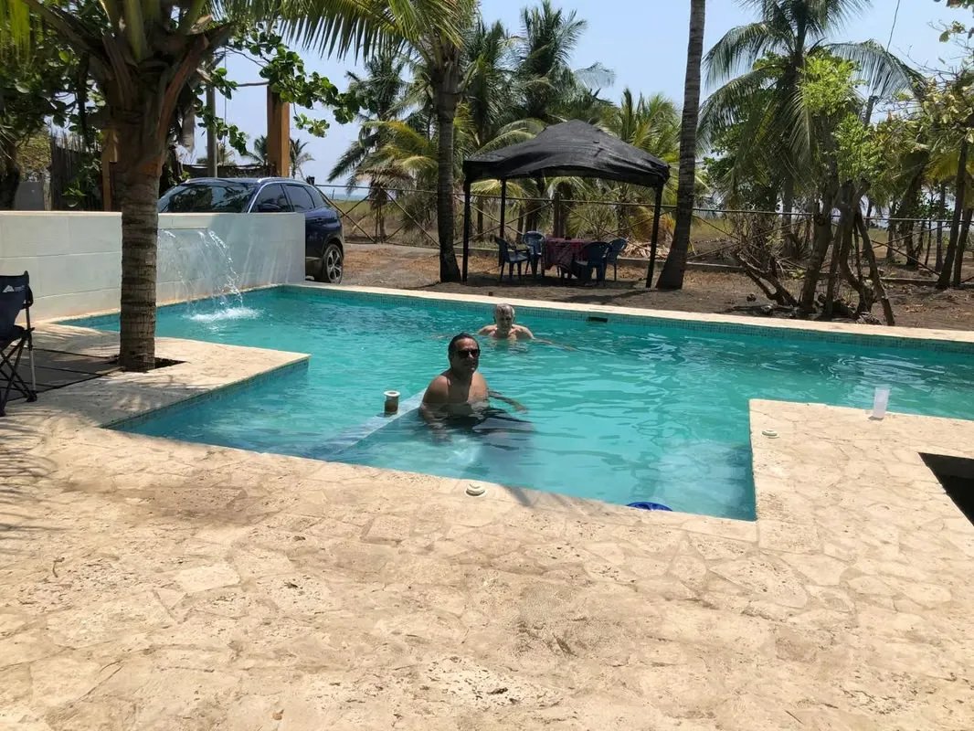 MA Asesorías vende hermosa propiedad en playa Guacalillo, frente a la playa.