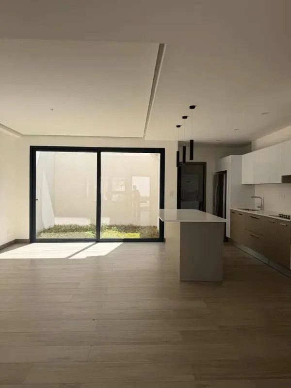 Alquila casa en condominio en santa ana centro santa urbano con línea blanca
