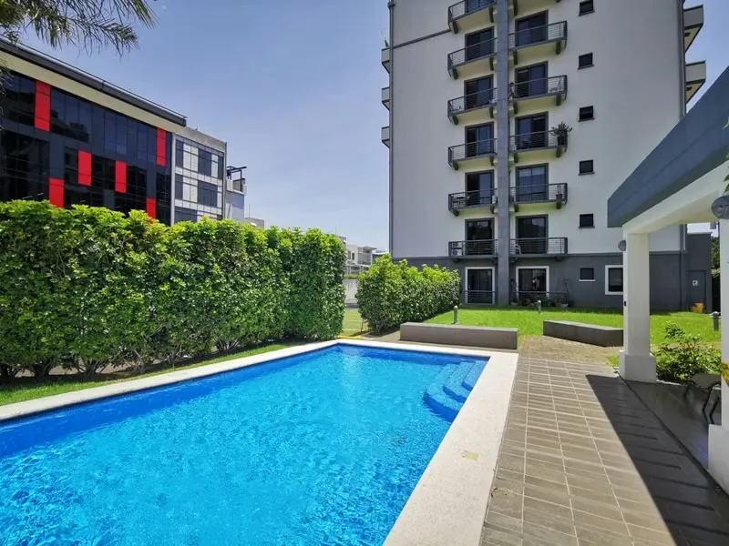 Apartamento amueblado en alquiler, Escazú, Trejos Montealegre.