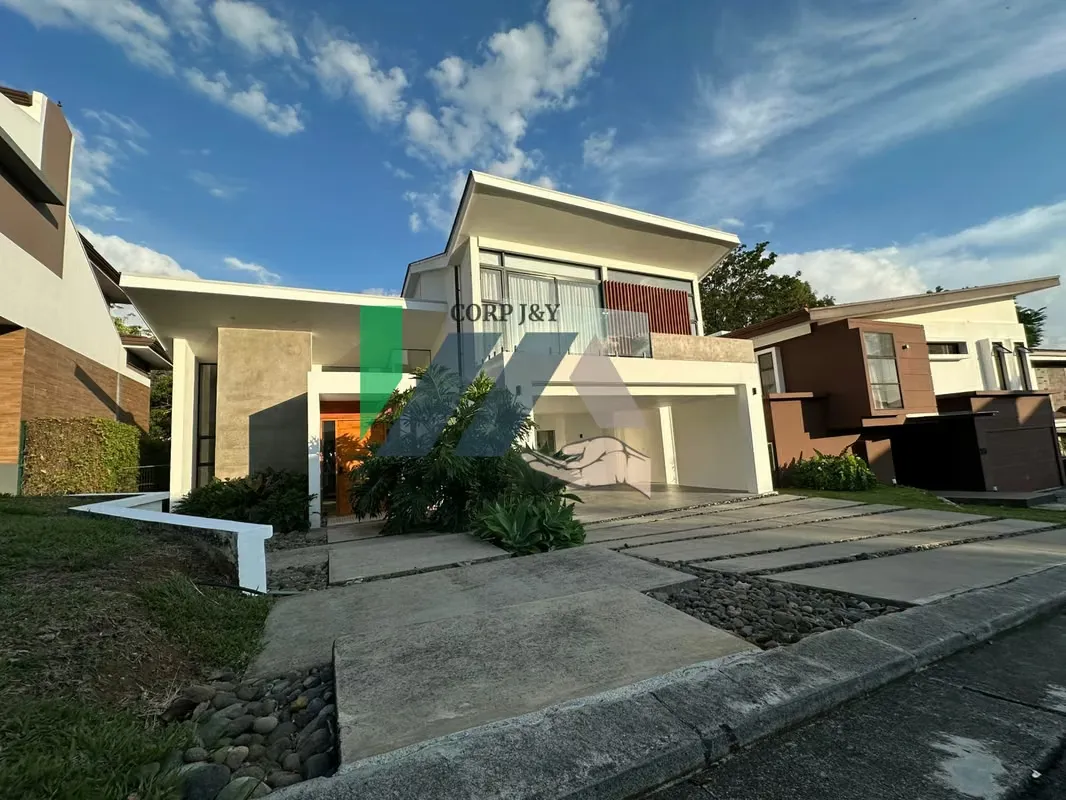 Sale of house in San Francisco - with excellent location