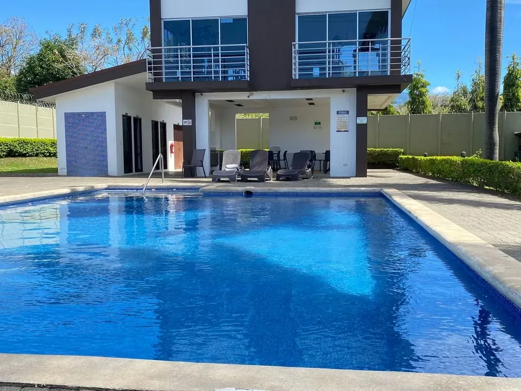 VENTA DE APARTAMENTO EN CONDOMINIO - ALAJUELA