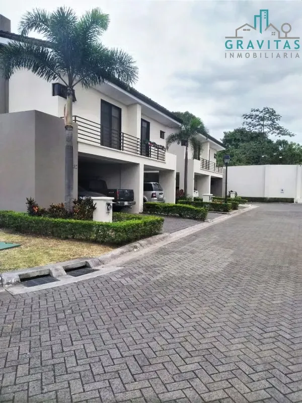 Casa en venta en Condominio Parques del Sol, Ciudad Colón ID 1608