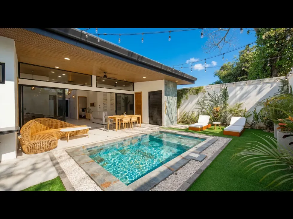 VENTA DE CASA, CONDOMINIO PLAYA HERMOSA, JACO, CASA AmarE (NR)