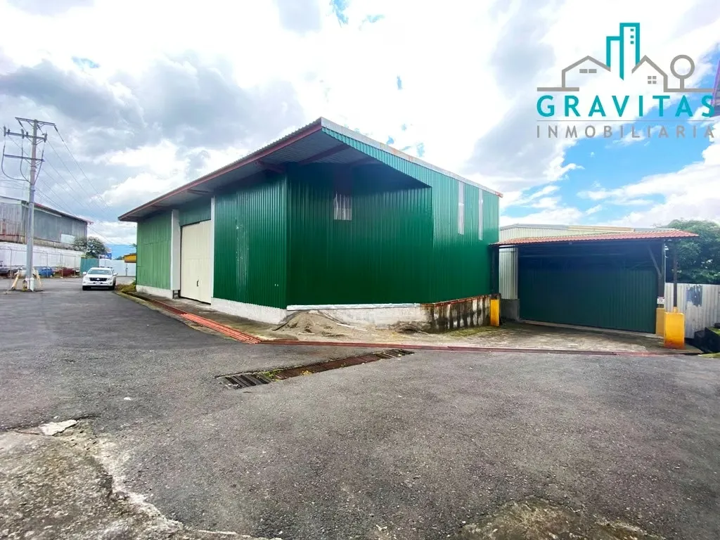 Bodegas en venta en Heredia (4700 m2) ID 836