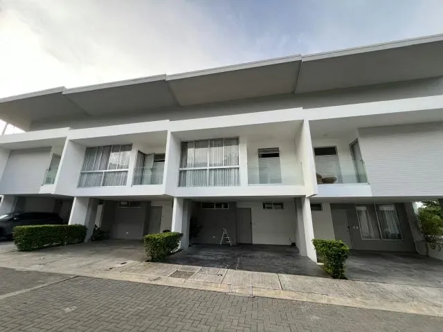 Venta de Casa en San Antonio de Escazú RZ
