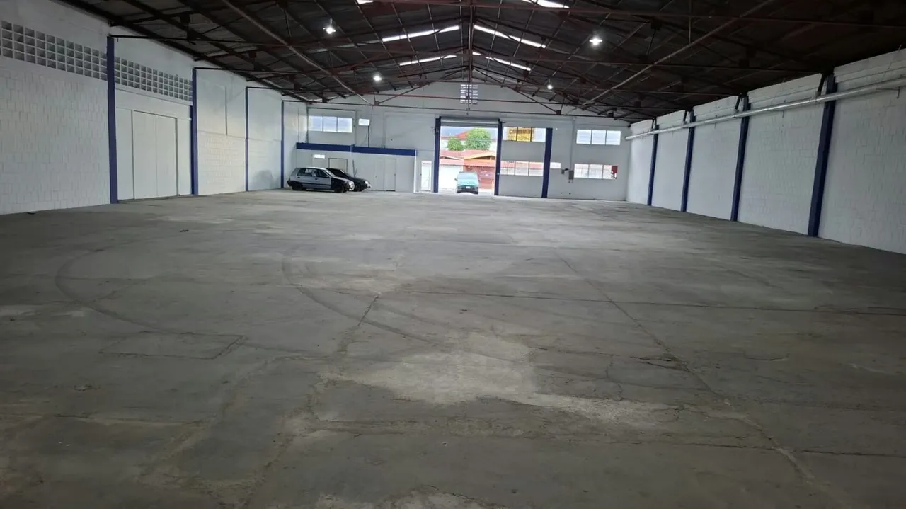 Excelente bodega, en zona industrial, excelente para un centro de distribución, punto de tránsito, area de ...