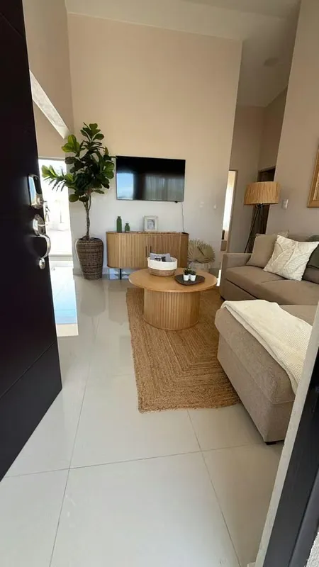 Casa moderna totalmente amueblada y equipada en comunidad privada