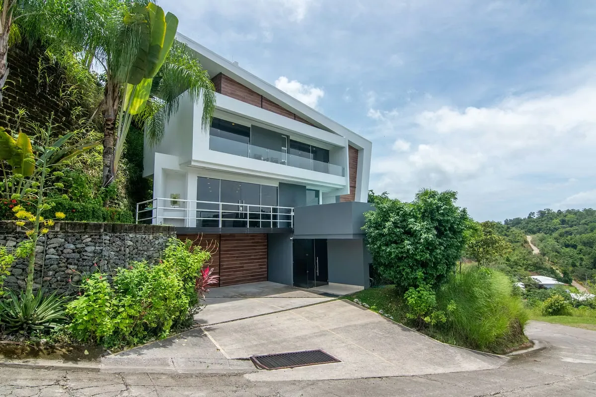 Casas amuebladas en alquiler de mediano-largo plazo cerca de Jacó / Playa Hermosa