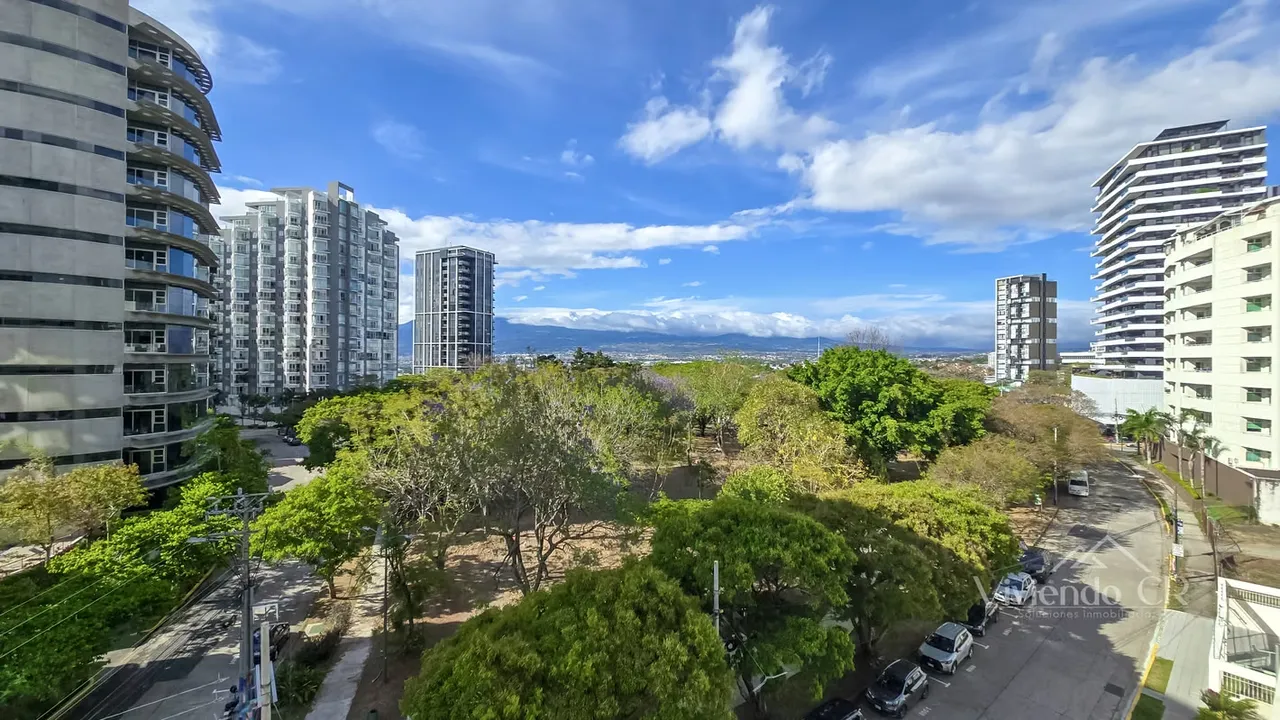 Apartamento en condominio en el corazon de Rohrmoser contemporaneo, construccion de alta calidad