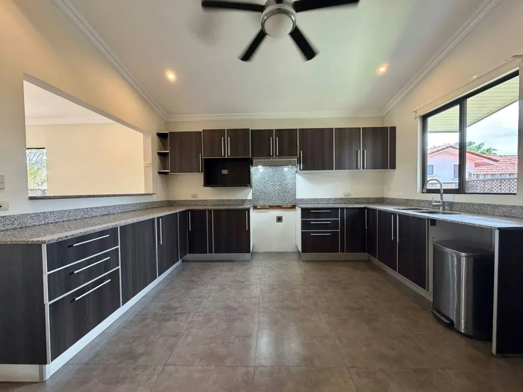 Casa Grande en condominio exclusivo