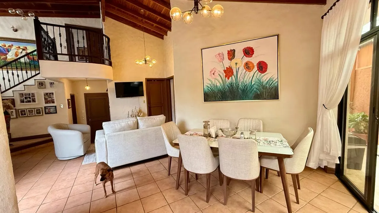 Casa en Alquiler Alturas de Cariari, Belén-Semi amueblada, excelente ubicación