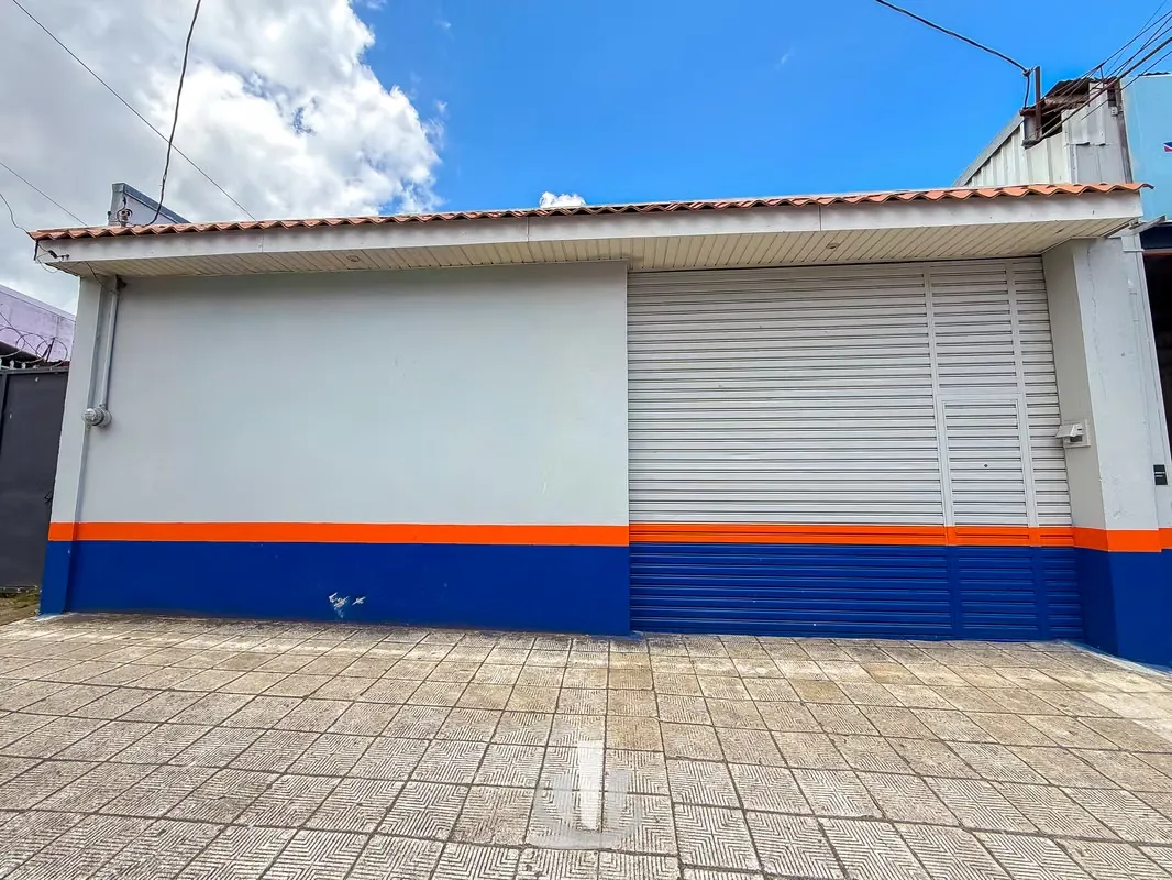 Commercial House for Rent in Moravia – Spacious Layout & Strategic Location
