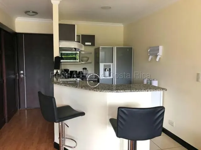 ALQUILER APARTAMENTO EN CONDOMINIO AVALON COUNTRY CLUB EN SANTA ANA.