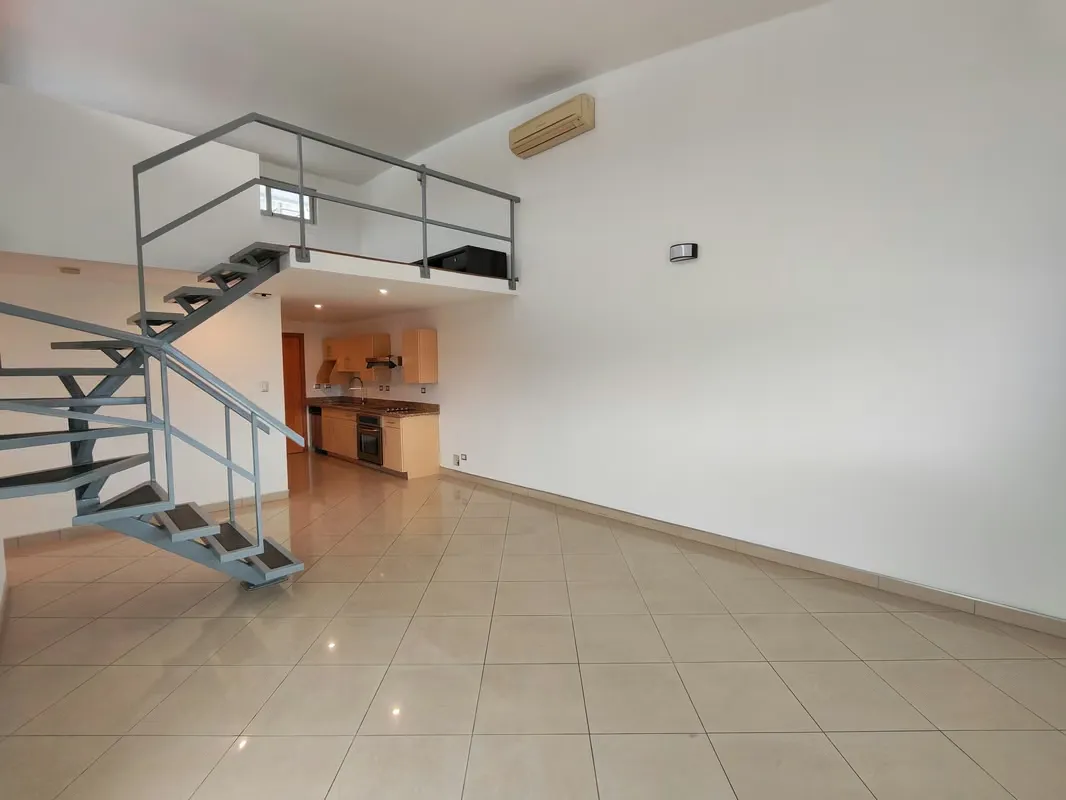 Apartment for rent in Trejos Montealegre.