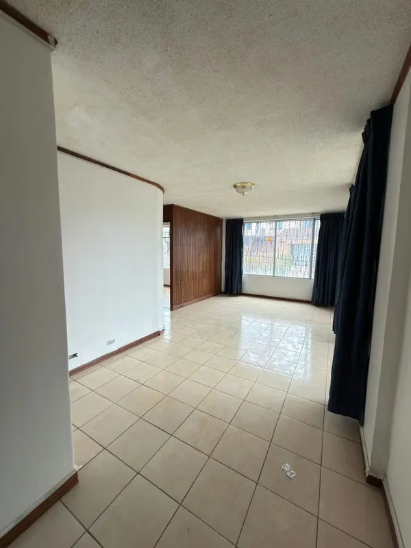 1st level apartment in San Pedro - Excellent location