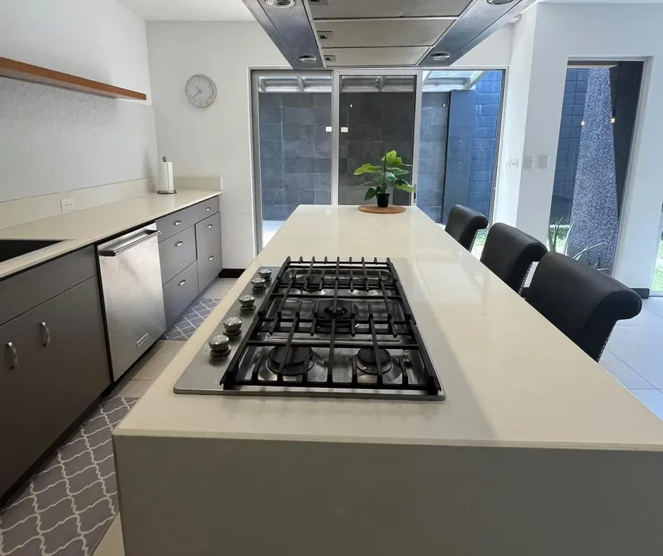 Espectacular casa en venta condominio, Río Oro, Santa Ana