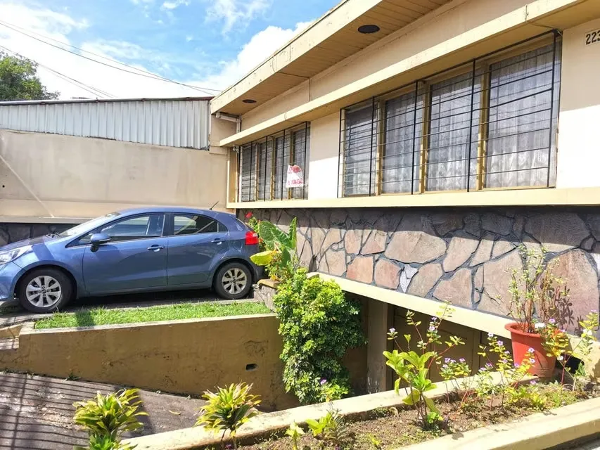 OPORTUNIDAD EN VENTA AMPLIA CASA EN SAN JOSE MERCED. MP 26-1003