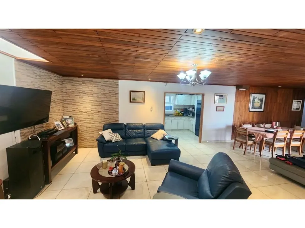 Casa de un piso en Moravia. San Vicente