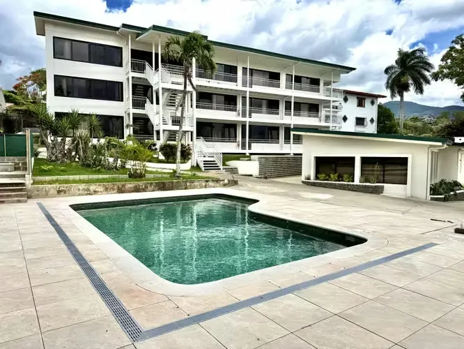 Descubre tu nuevo hogar en una de las zonas más convenientes y cotizadas de Escazú. Estos apartaestudio de 1 ...