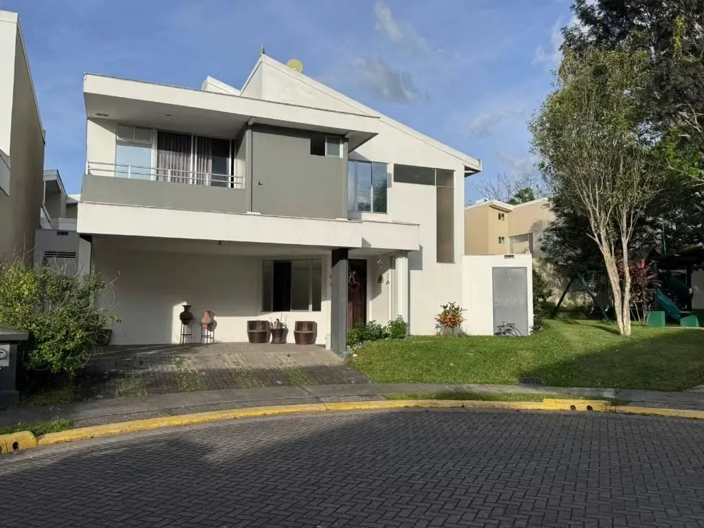 House for Sale in a Gated Community in Sabanilla