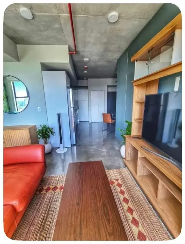 Alquiler de Apartamento  de 2 hab+ 1 parqueo Amueblado Urbn Escalante piso 8