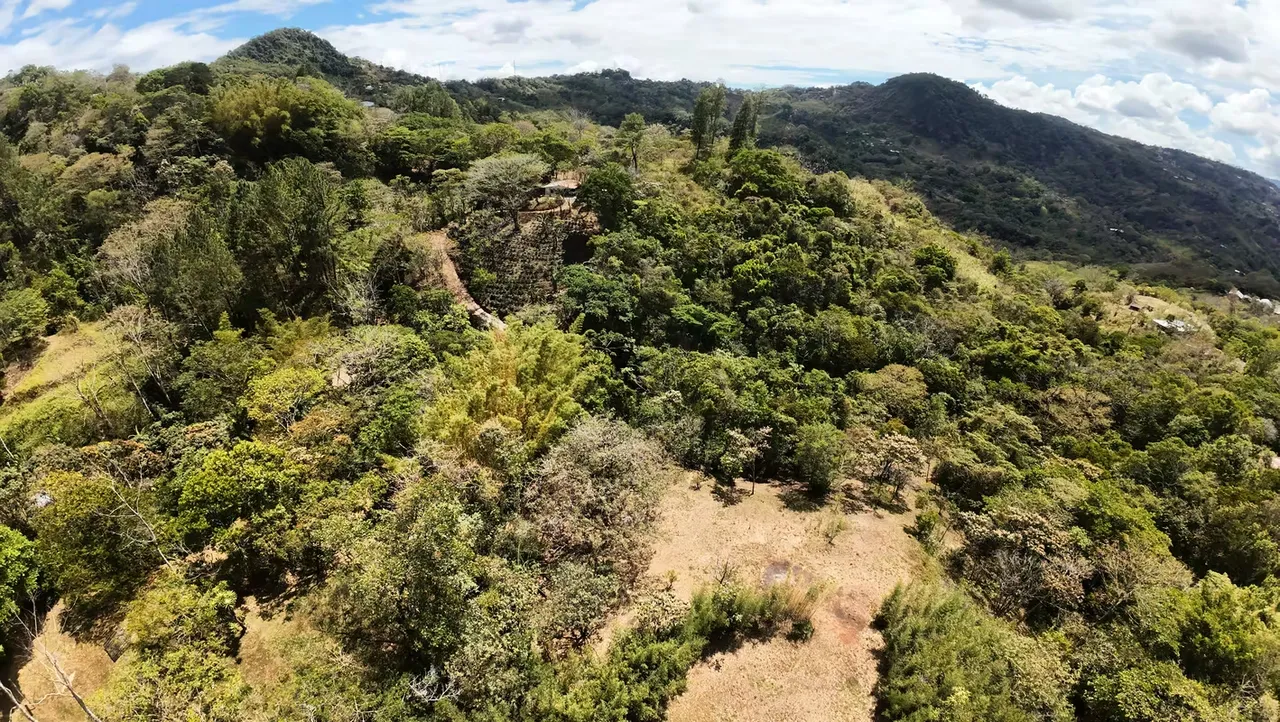 Se vende el terreno en Puriscal
