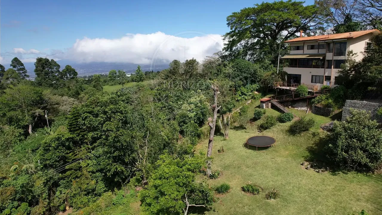 Casa en Venta San Ramón Tres Ríos 4 Hab con Vistas Panorámicas NJA1329