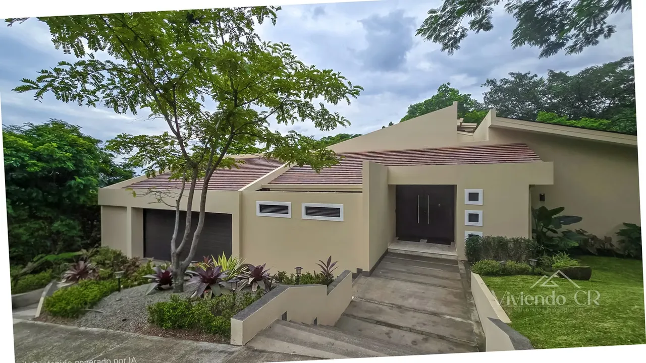 CIUDAD COLON DE 4 HABITACIONES - 1,416m² - CUARTO DE SERVICIO