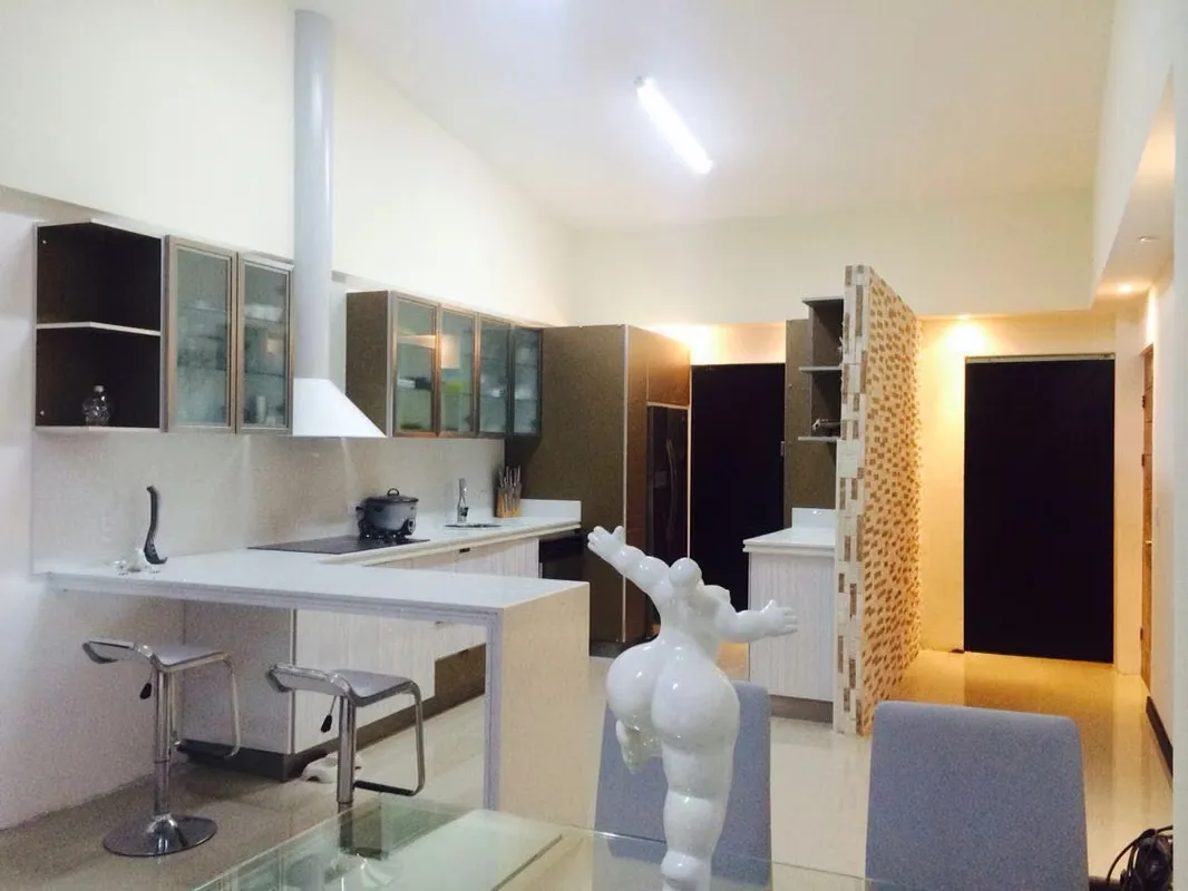 SANTA ANA POZOS DE 3 HABITACIONES - AMUEBLADO - 180m²