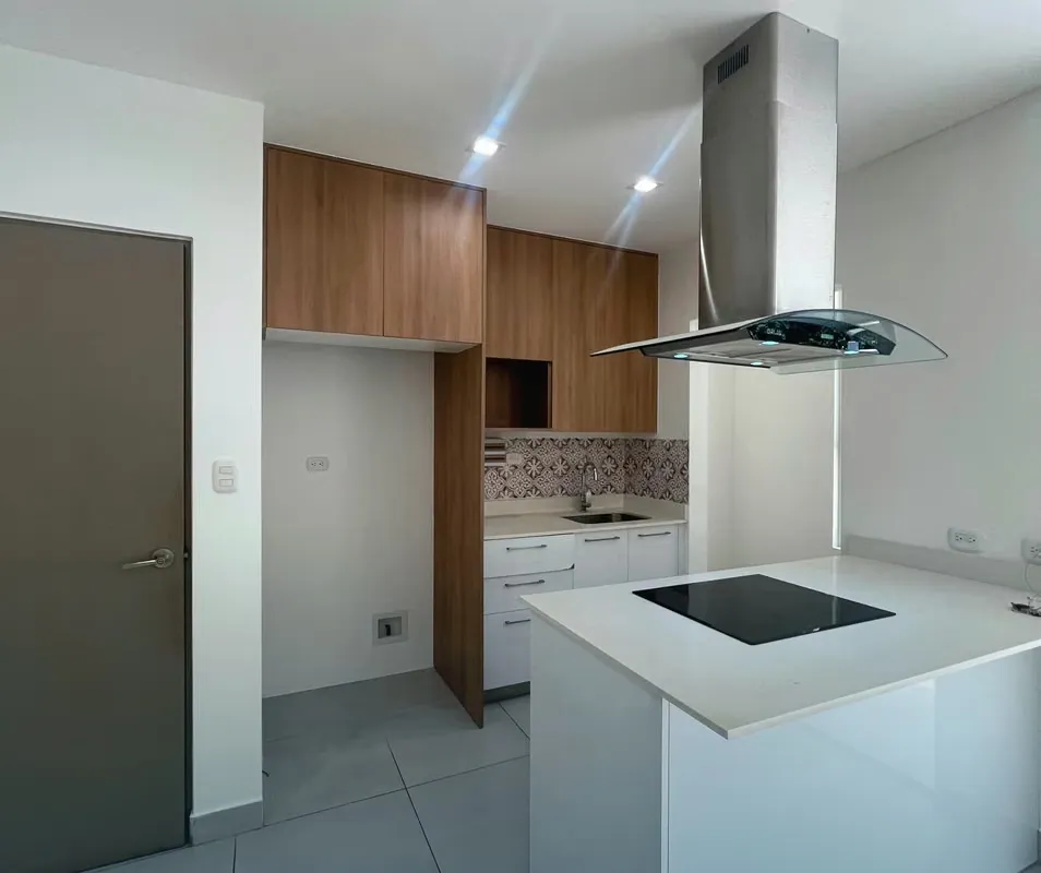Hermoso apartamento con acabados modernos y acceso a increíbles amenidades para disfrutar de un ...