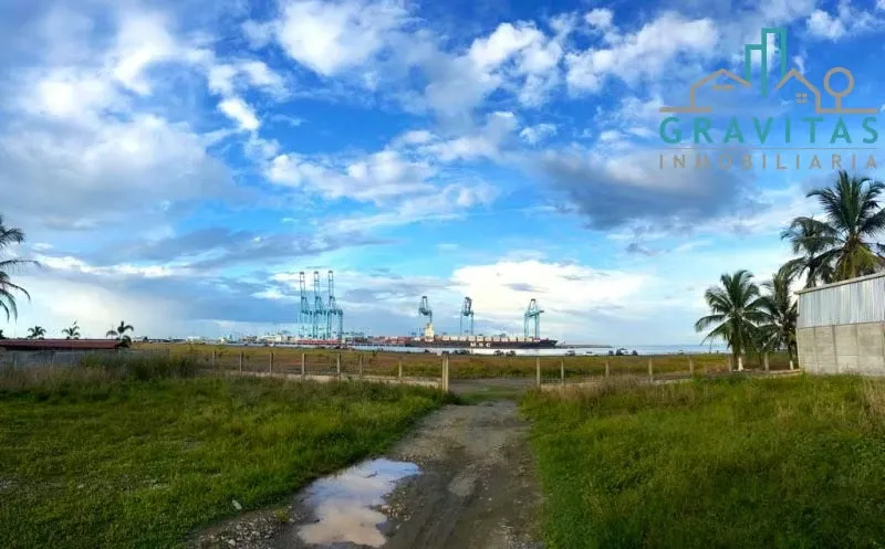 Property for sale in front of Moín, Limón (940 m2) ID 1644