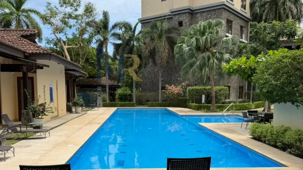 Apartamento de lujo en alquiler a 200 metros del mar,  playa hermosa, guanacaste