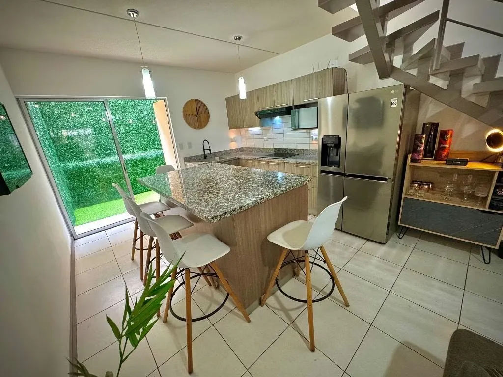 Moderna Casa en Venta – San Pablo de Heredia