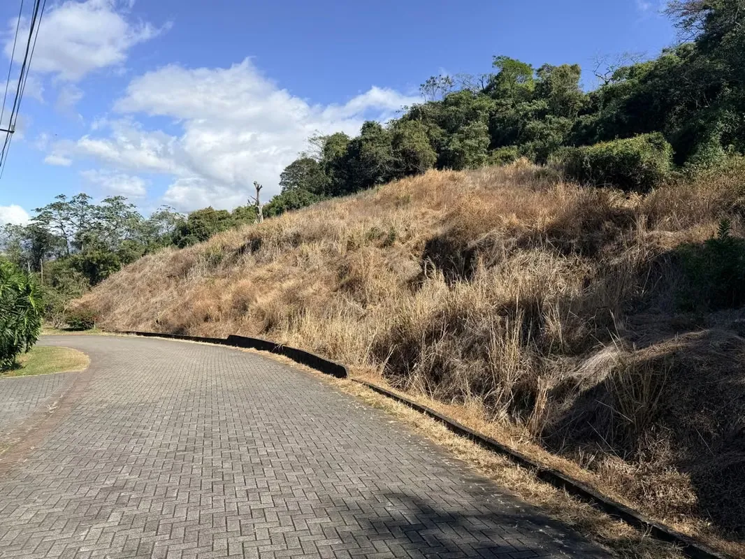 Venta de Lote con espectacular vista en Hacienda Paraíso