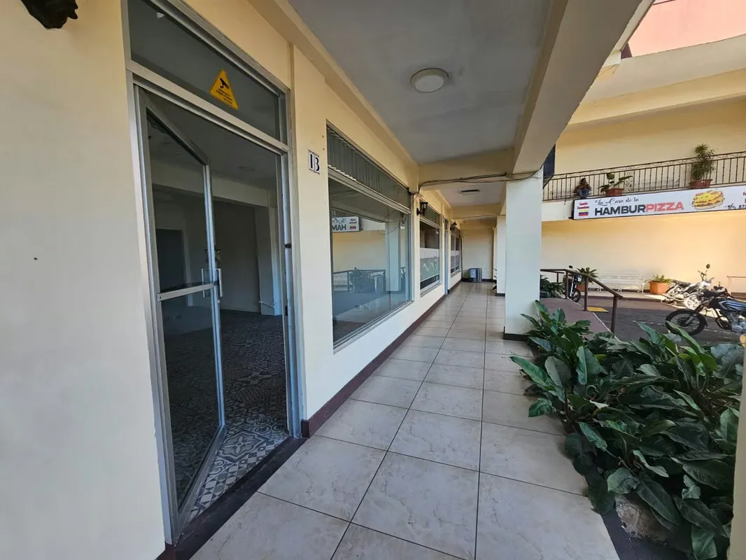 San Rafael de Escazu - First floor commercial rental.