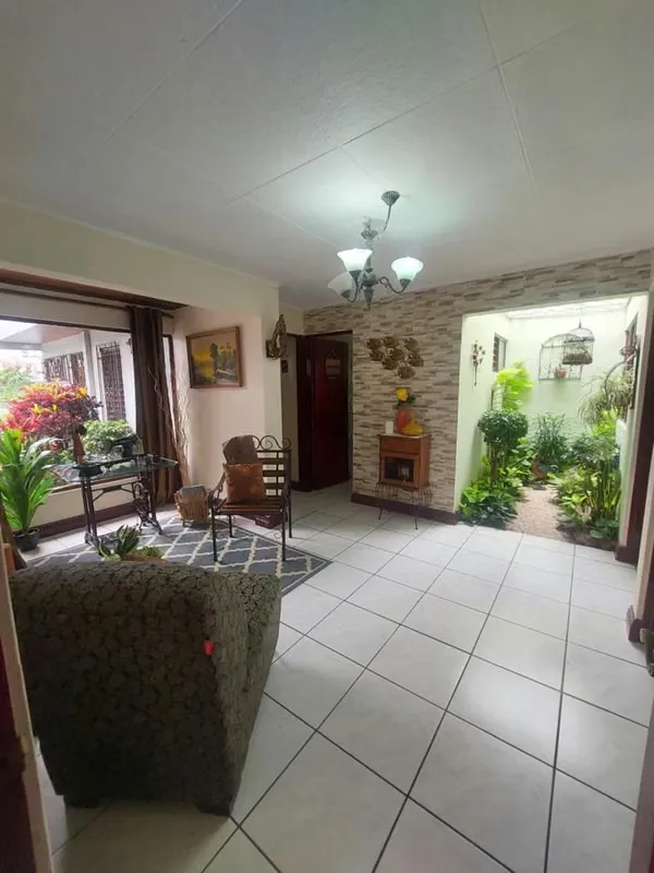 Casa en venta en Tibás, una sola planta, excelentes acabados, lindo residencial SVC-67