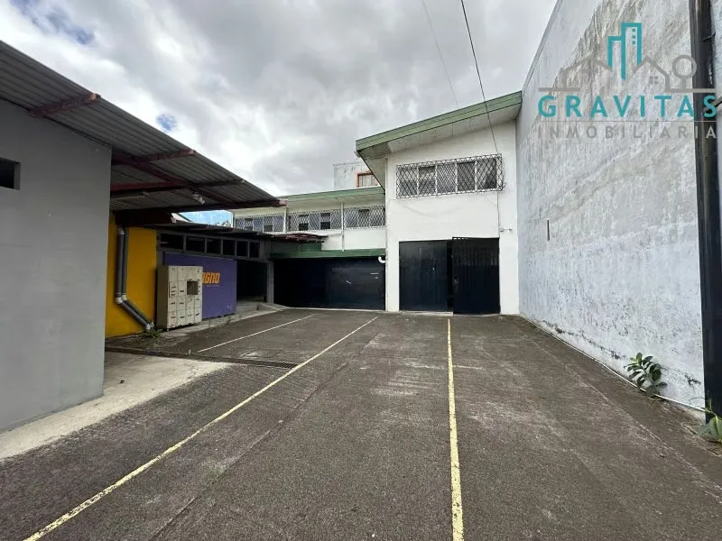 Building for rent in Barrio Dent 720m2 ID 1503
