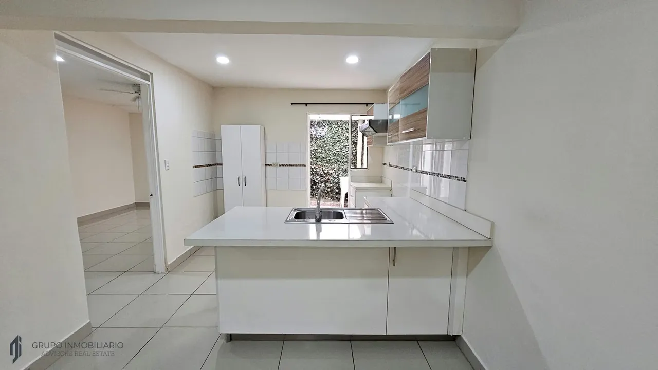 Rental Apartment in Uruca near Hospital Mexico, INS, Repretel
