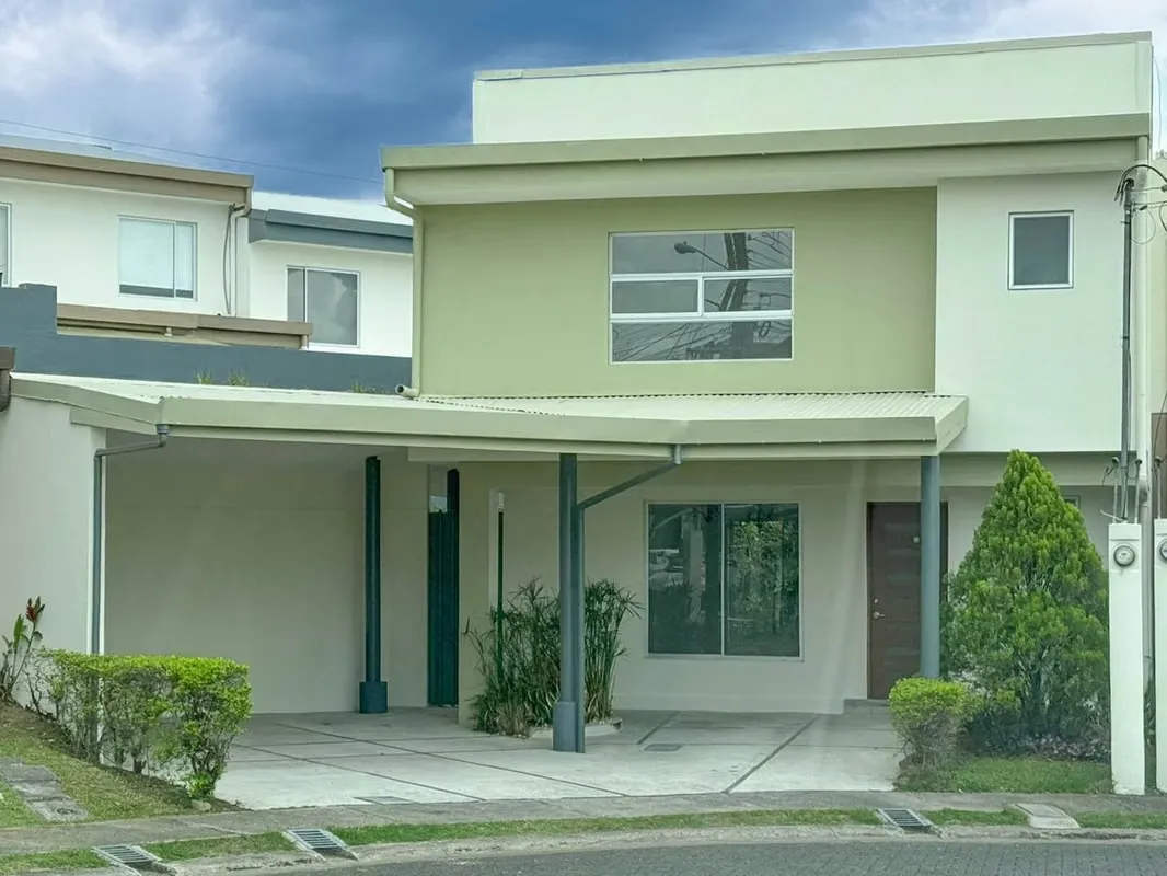 VENTA DE CASA EN CONDOMINIO BARLOVENTO