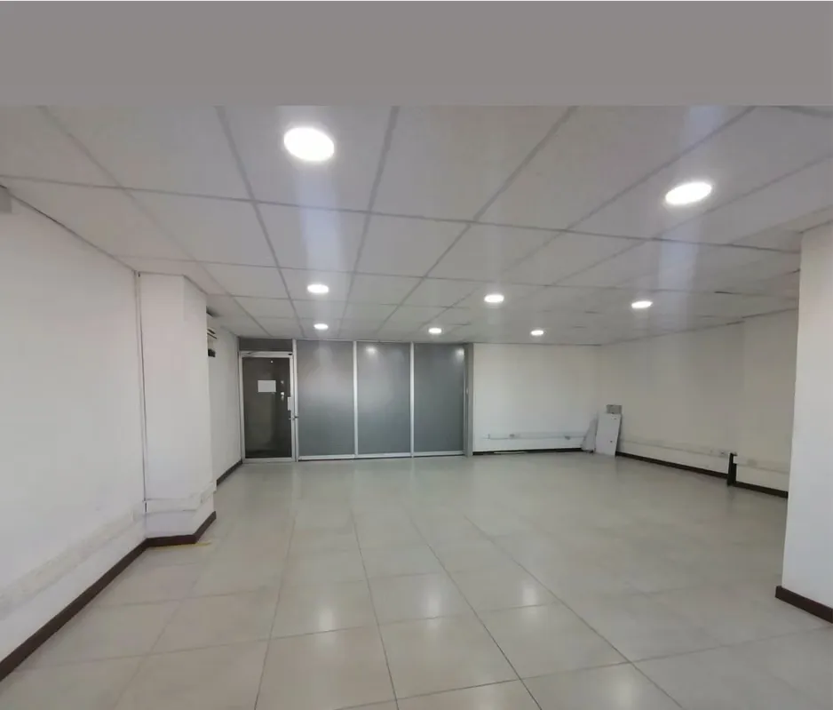 Oficina en Centro Colón