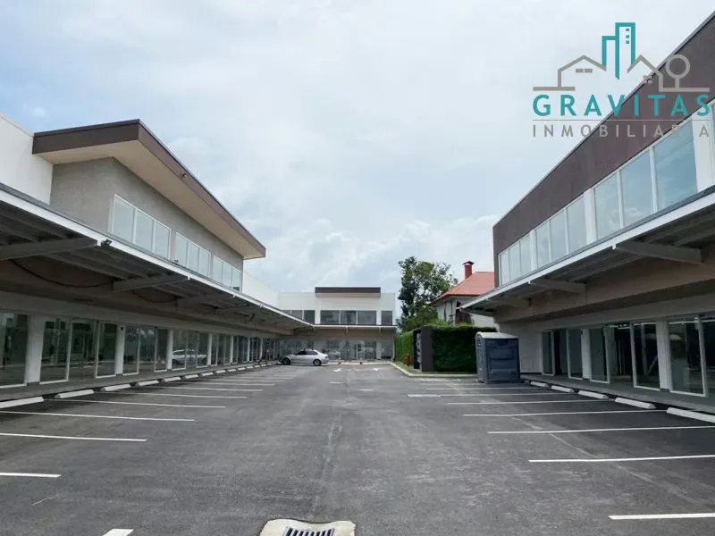 Locales comerciales en alquiler en Curridabat (En plaza comercial) ID 1051