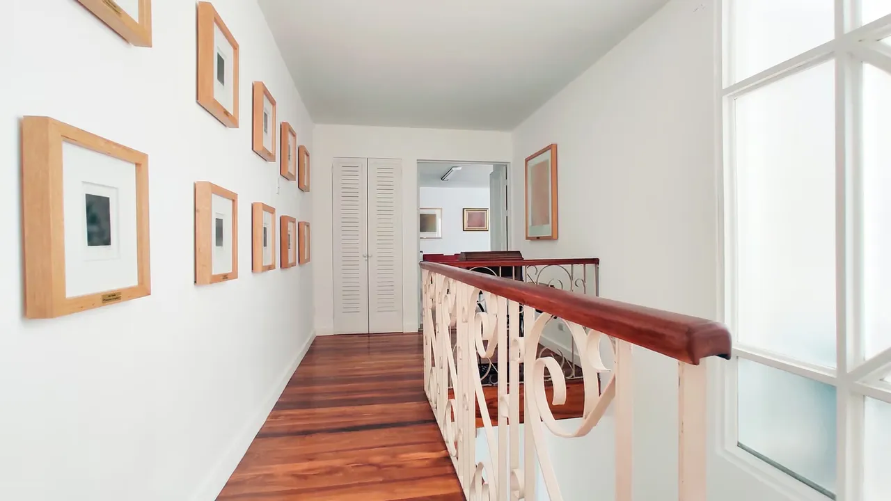 HOUSE WITH APARTMENT FOR SALE IN GUADALUPE. 33-038