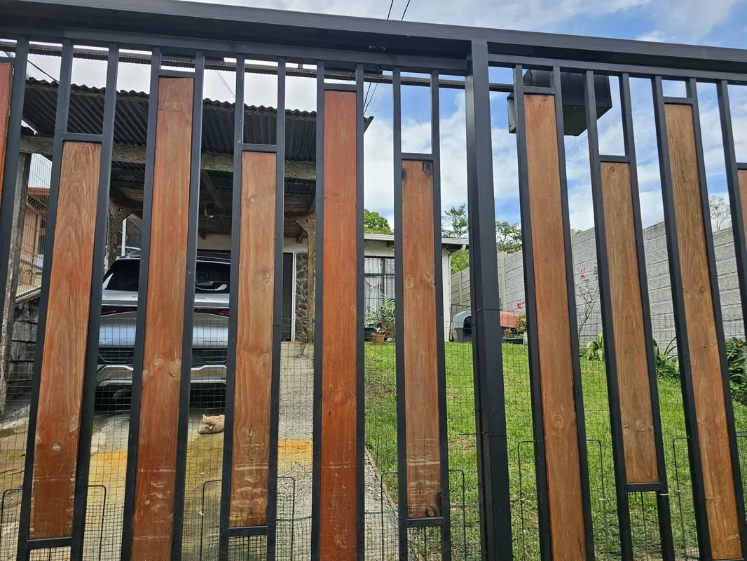 Propiedad con amplio terreno y Casa en San Isidro de San Ramón, Alajuela