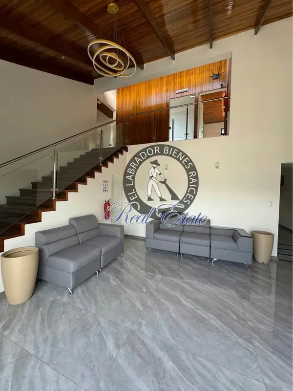 SE ALQUILA EDIFICIO COMERCIAL EN TARAS, SAN NICOLAS, CARTAGO, 250 m2