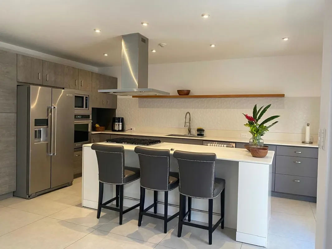 Venta Casa moderna en Condominio Río Oro