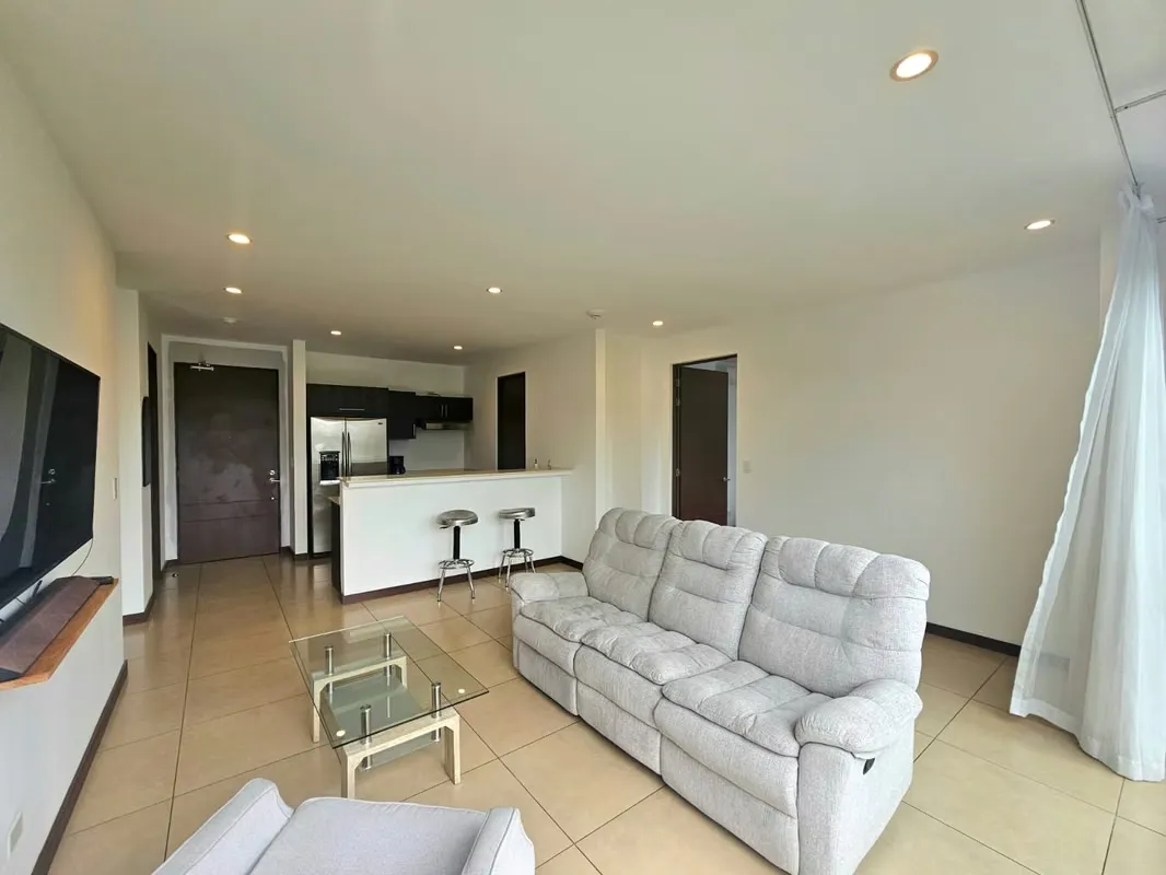 Apartamento Amueblado en Alquiler en Distrito 4, Escazú-Guachipelín